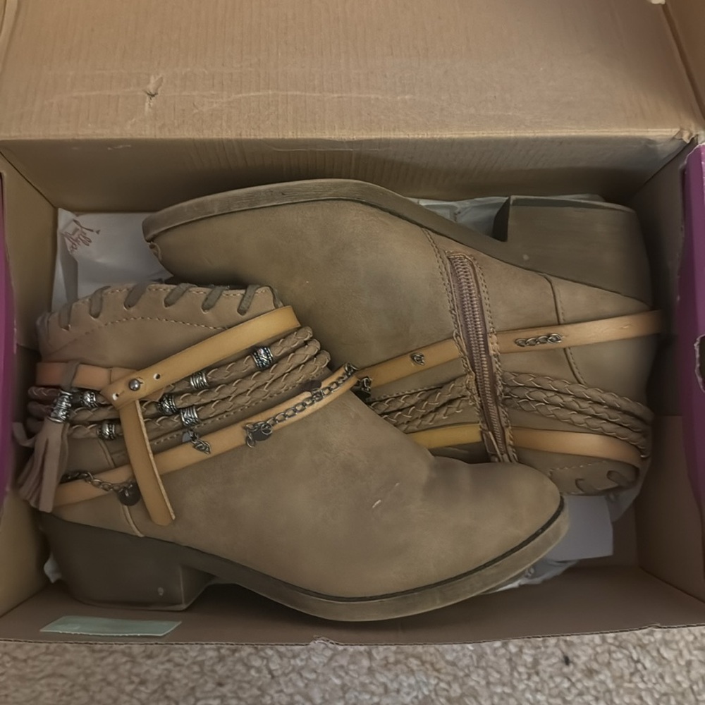 Jelly pop boots